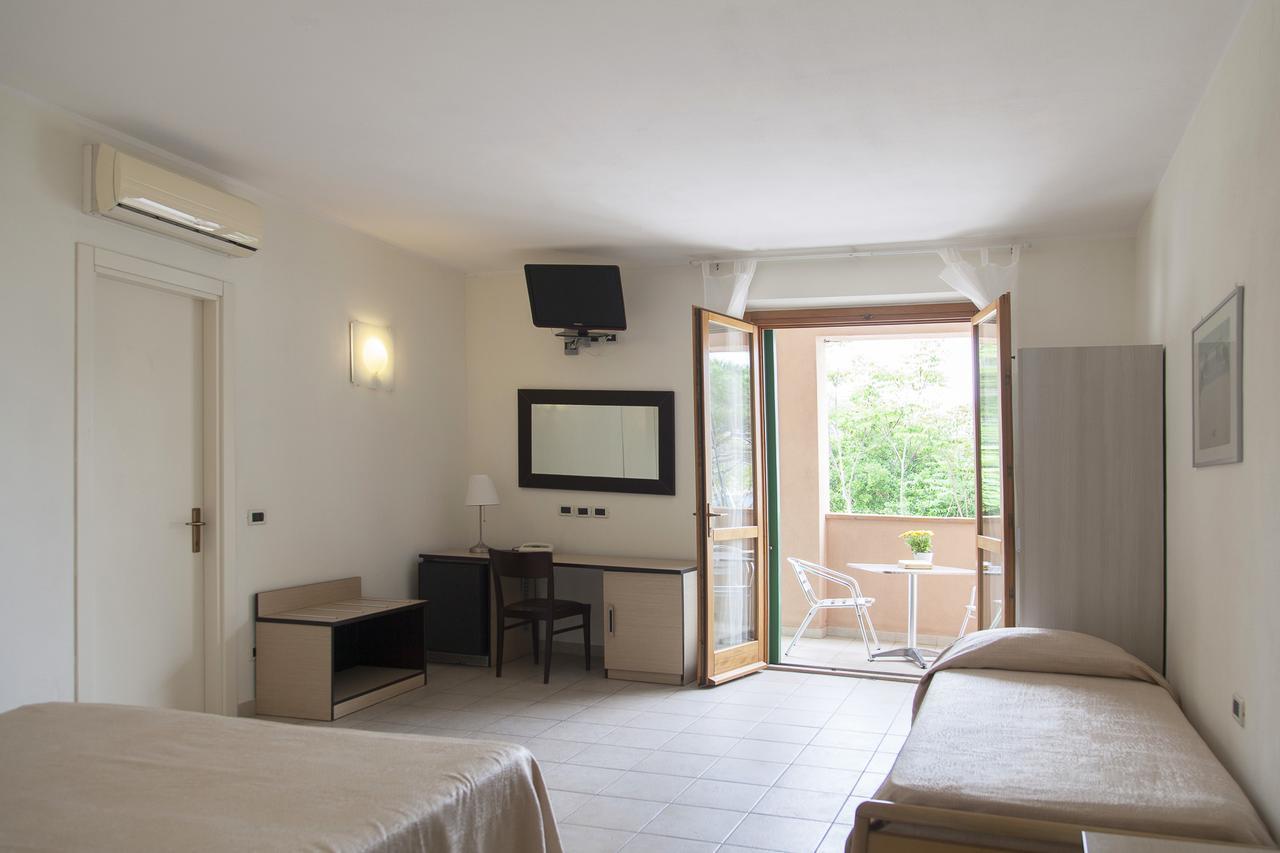 Residence Hotel Villa Mare Portoferraio Zewnętrze zdjęcie